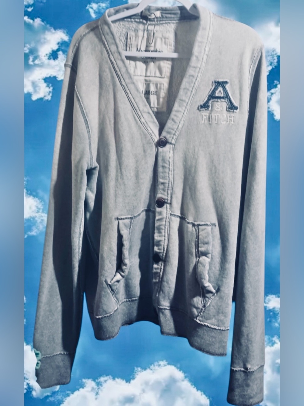 Abercrombie and Fitch vintage button up cardigan sweater. GRAY FITS XL EUC